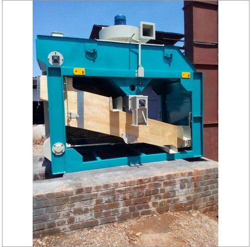 Pre-cleaner Triple Deck - Automatic Grade: Semi-automatic