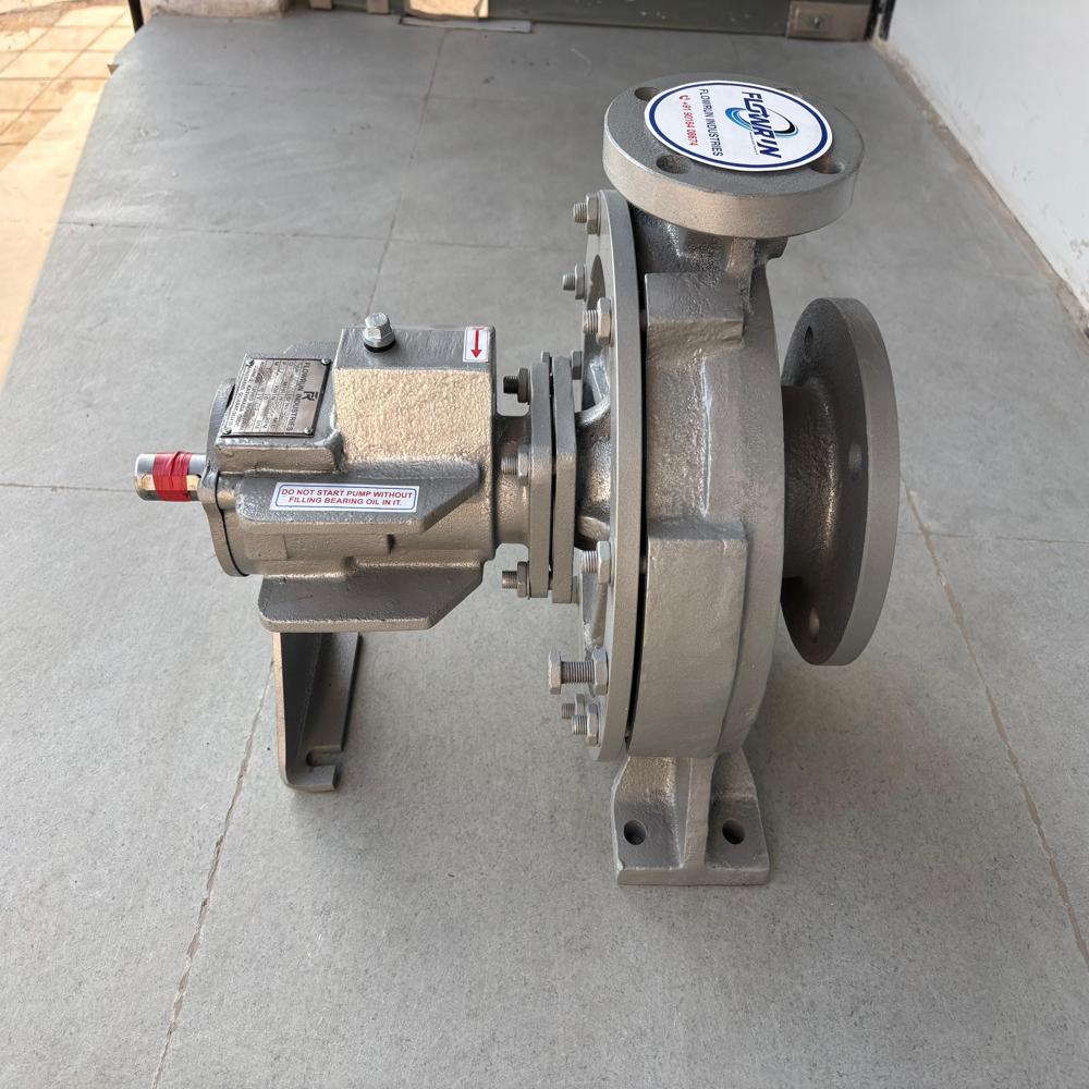 Air cooled high temperature pump