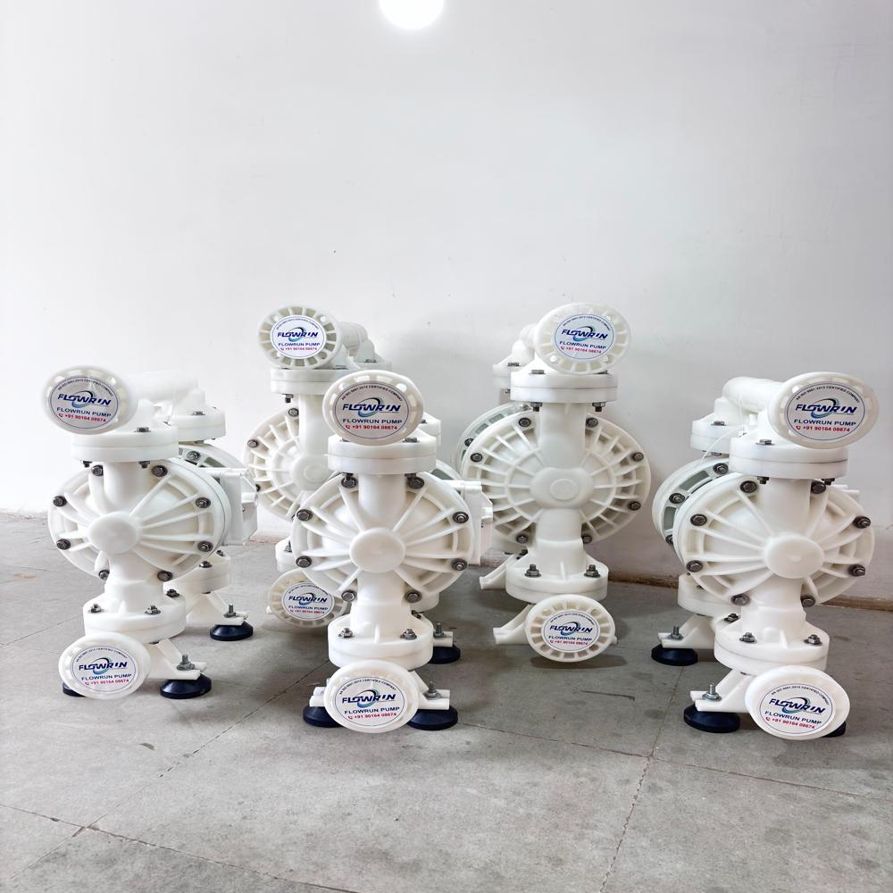 Double diaphragm pump