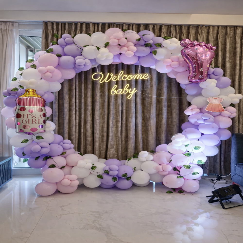 Vibrant Pink & Black Balloon Ring Backdrop for Birthday Celebrations