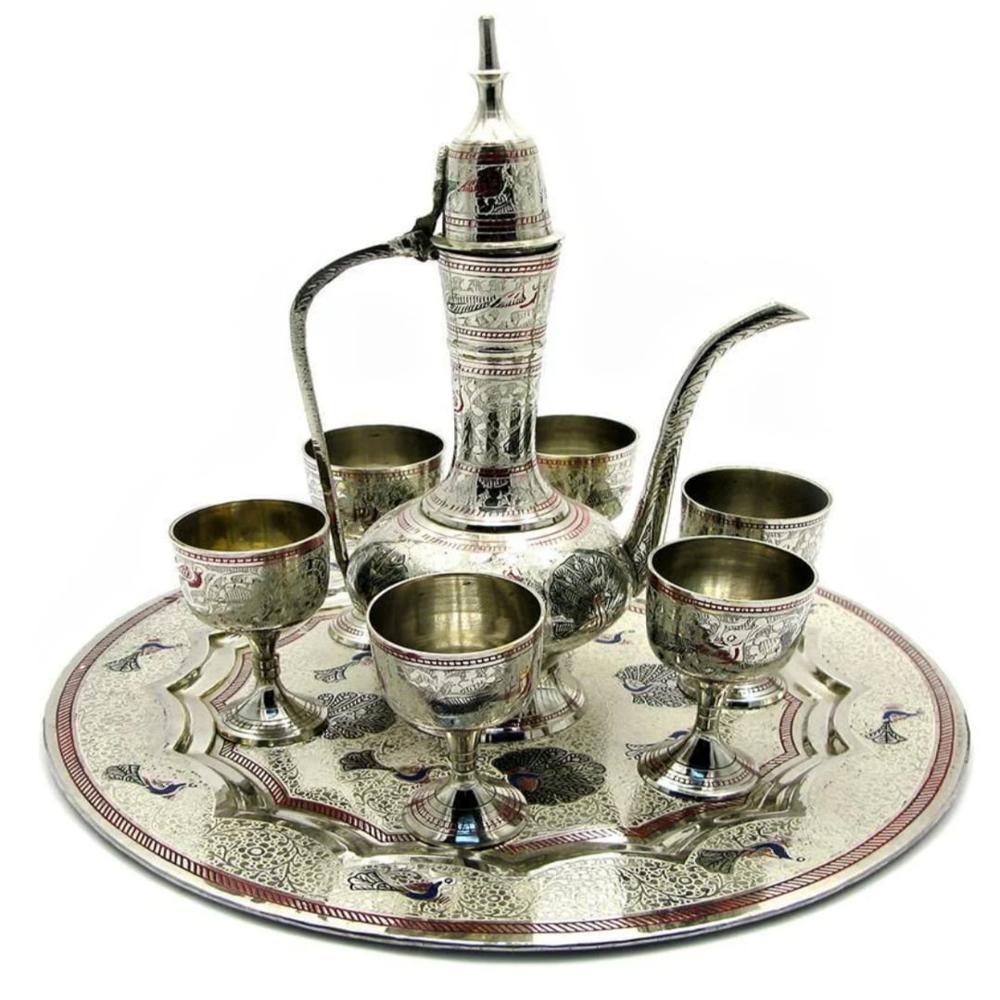 Brass Wi-ne Glass Set With Tray And Surhaie - Finishing: Silver