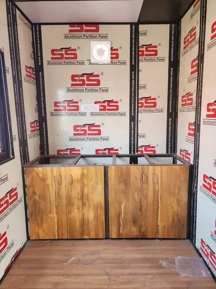 20x10 cabin with kitchen & toilet