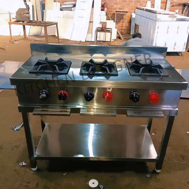 Three Burner Commercial Lpg Range - Stainless Steel, 77 X 36 X 5.5 Cm, Silver Finish, 6 Knobs, Easy Installation