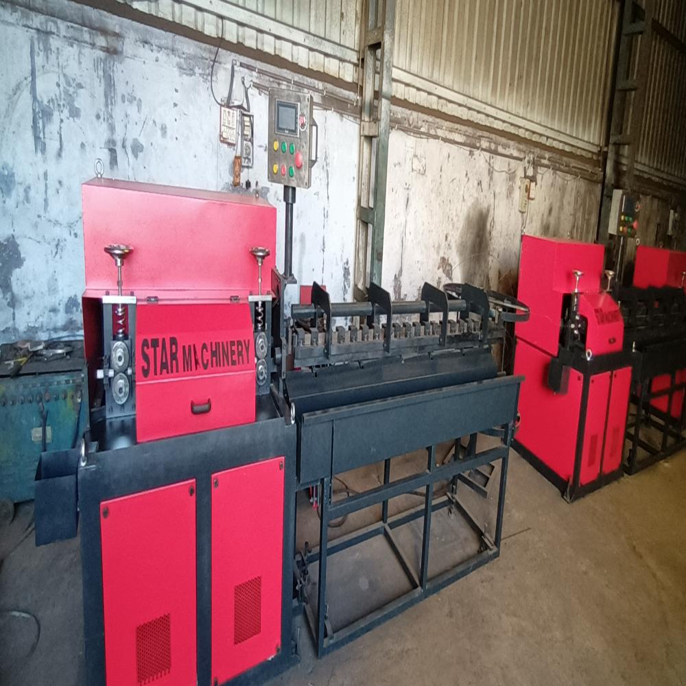 Three Phase Wire Straightening And Cutting Machine - Accuracy: 0.5 Mm