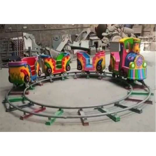 Mini Train 18x28 Feet (1 engine 3 Bogie)
