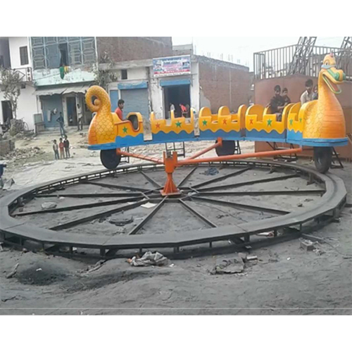 Dragon Catterpillar ride 30x30 feet (4 bogie)