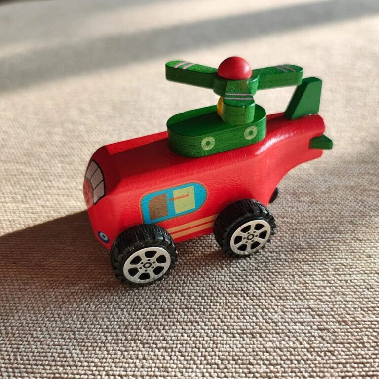 HELICOPTER WOODEN