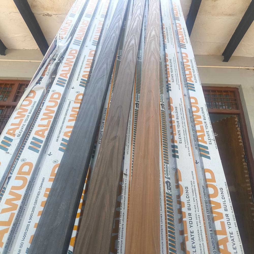 Stylish Timber Partition Tubes for Outdoor & Garden, Exterior Facade & Partition Work