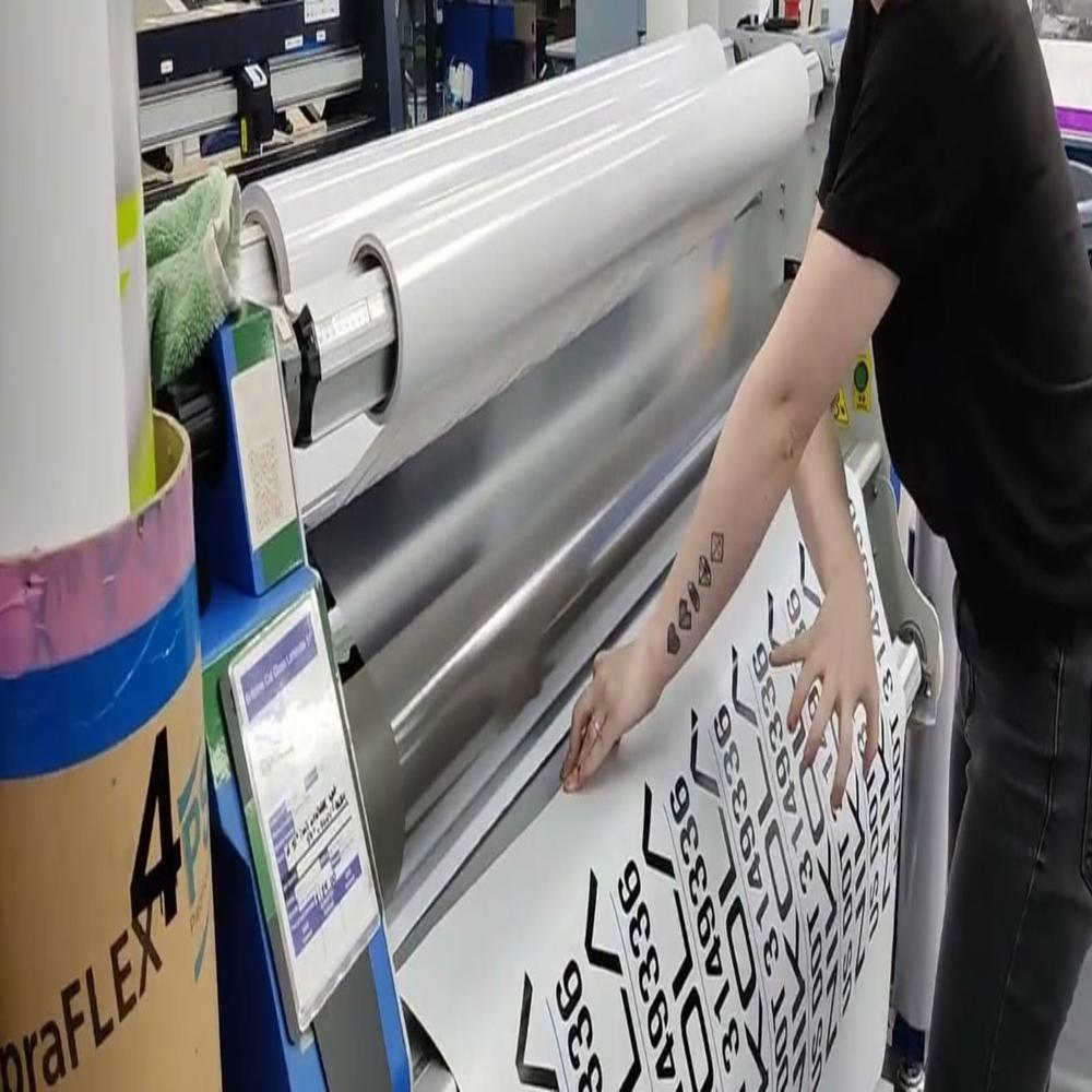 Anti-scratch Lamination - Automatic Grade: Automatic