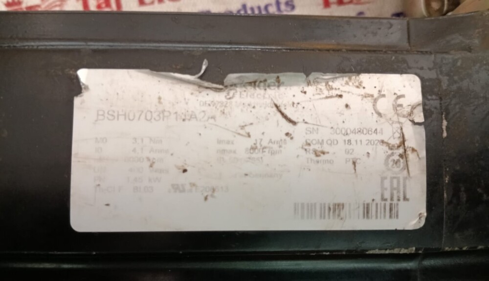 SCHNEIDER BSH0703P1JA2A SERVO MOTOR