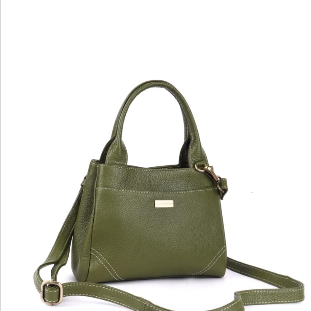 beautiful and classy ladies handbag