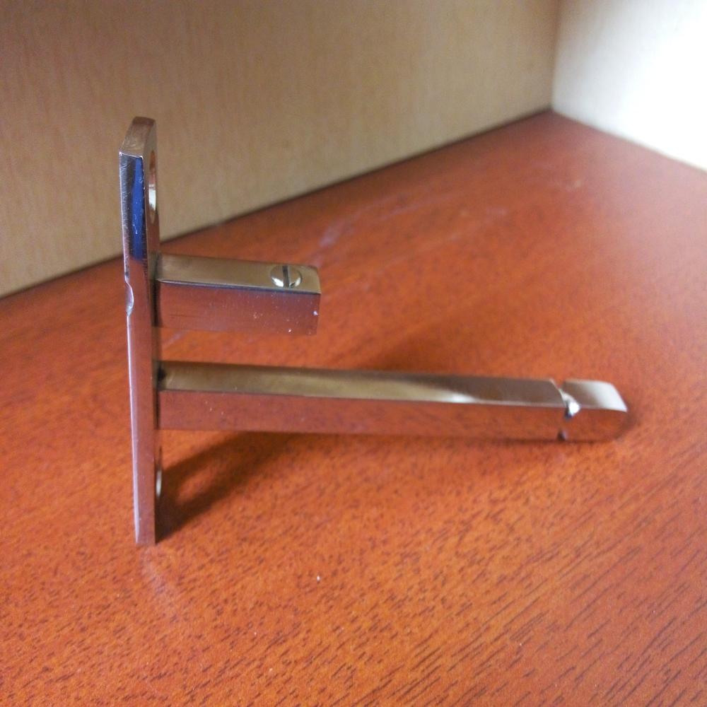 Ss F Bracket - Application: Doors Fitting