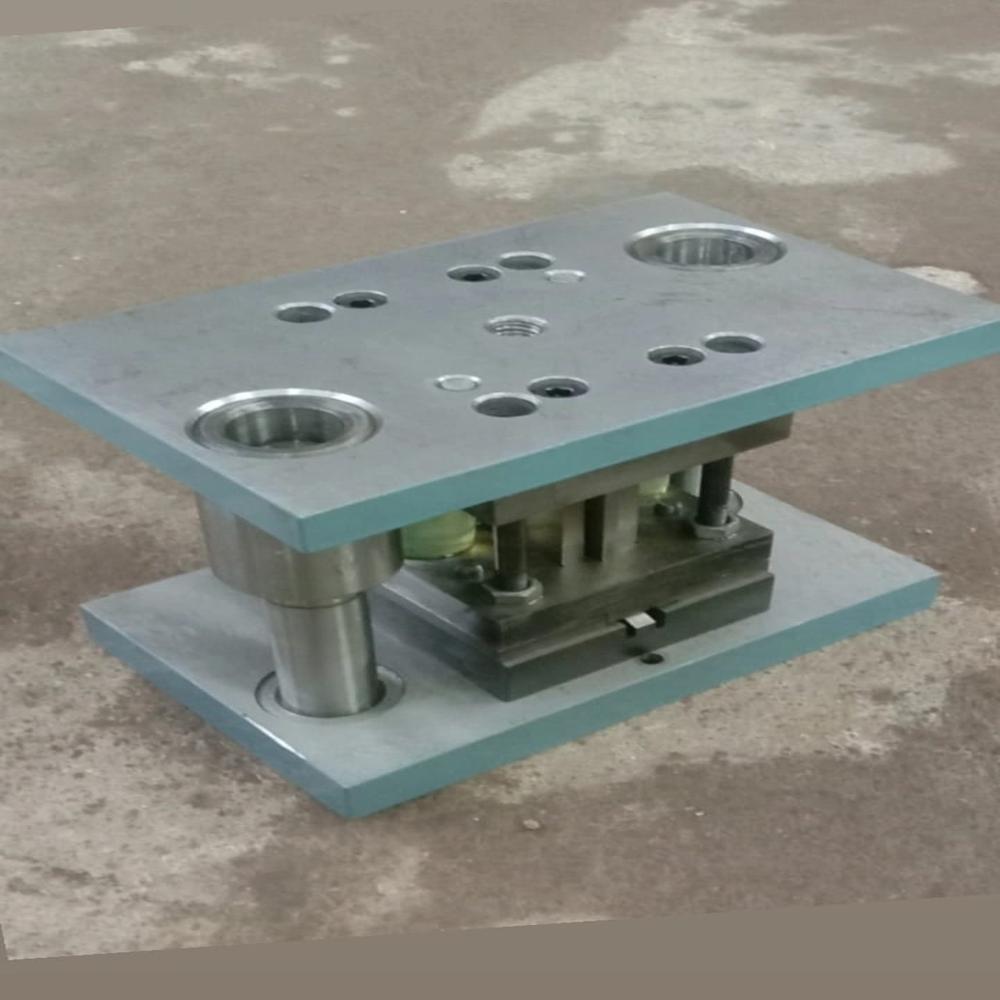 Modular Box Clip Dies - Color: Silver