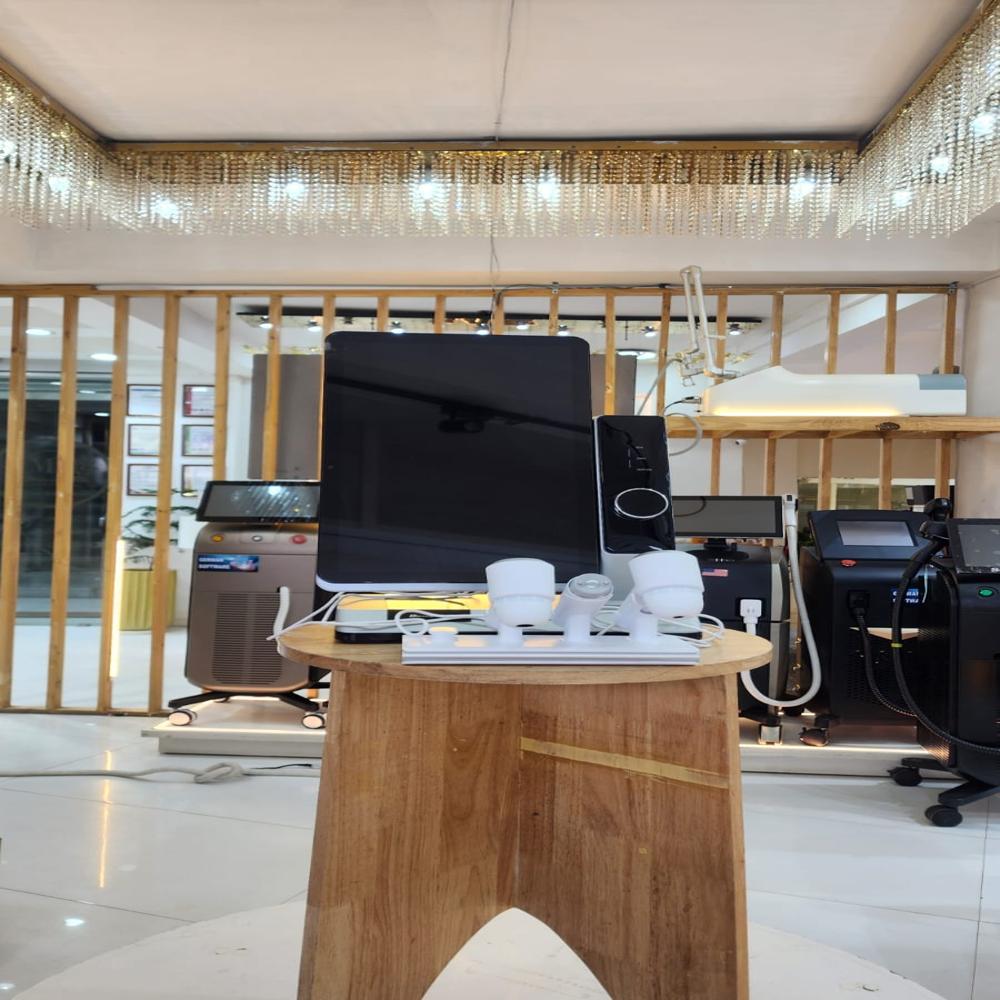 SKIN ANALYSIS MACHINE