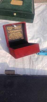 Ring, Tops, Bali Pendal Box - Color: Red