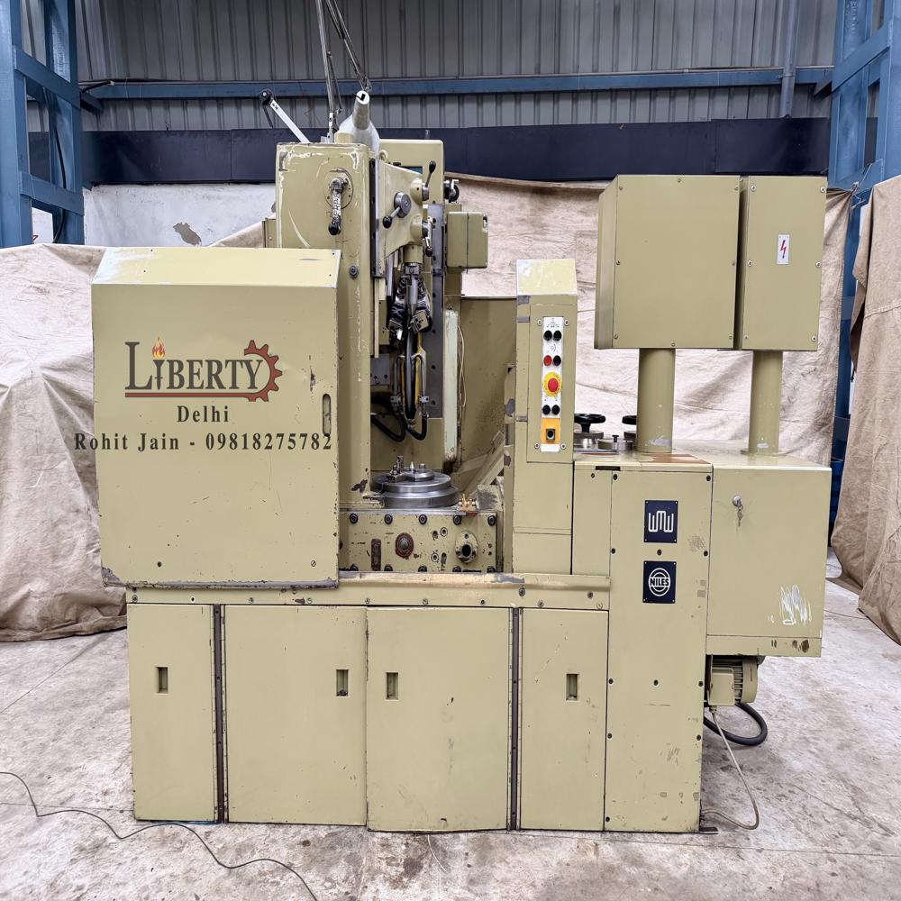 WMW Niles ZSTZ 315 C2P Gear Grinding Machine