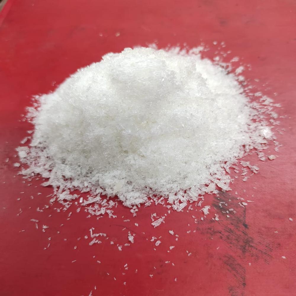 Potassium Nitrate - 98% Pure White Crystalline Powder | Poisonous, Versatile Industrial Application, Room Temperature Storage, Ph Level 3.5
