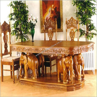 ड्राइंग रूम टेबल