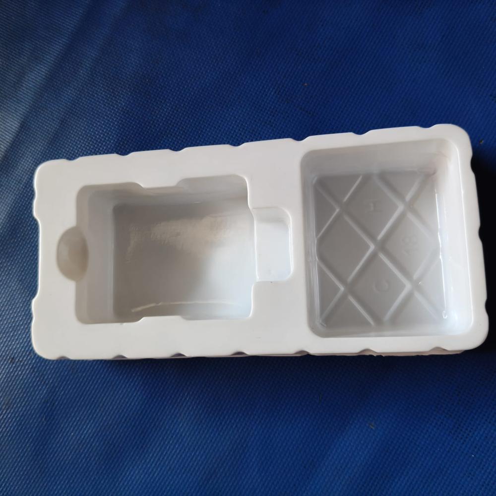 Charger bliester packaging