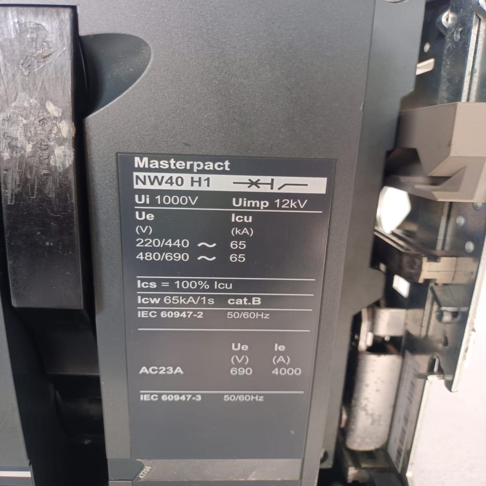 SCHNEIDER NW40 H1 SCHNEIDER MASTERPACT NW40H1 4POL