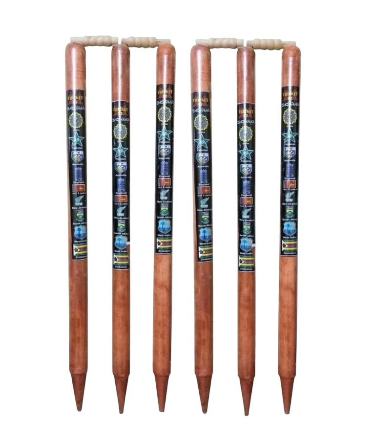 Wooden Cricket Stumps - Features: Durable