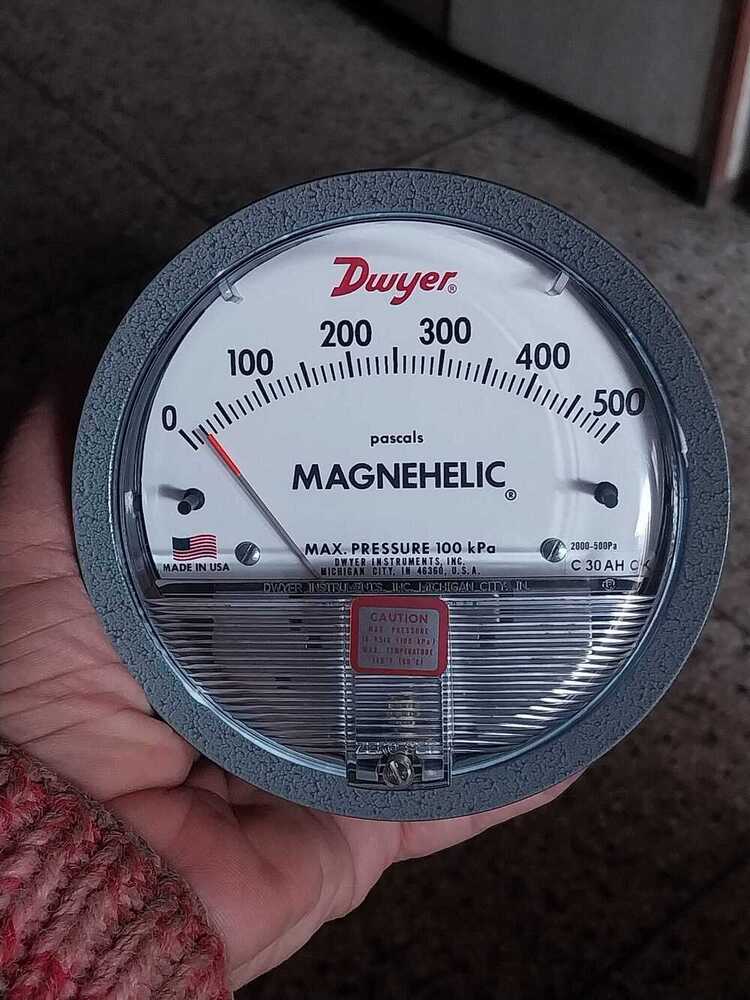 Magnehelic : Differential Pressure Gauge In Olpad Industrial Estate Surat Gujarat