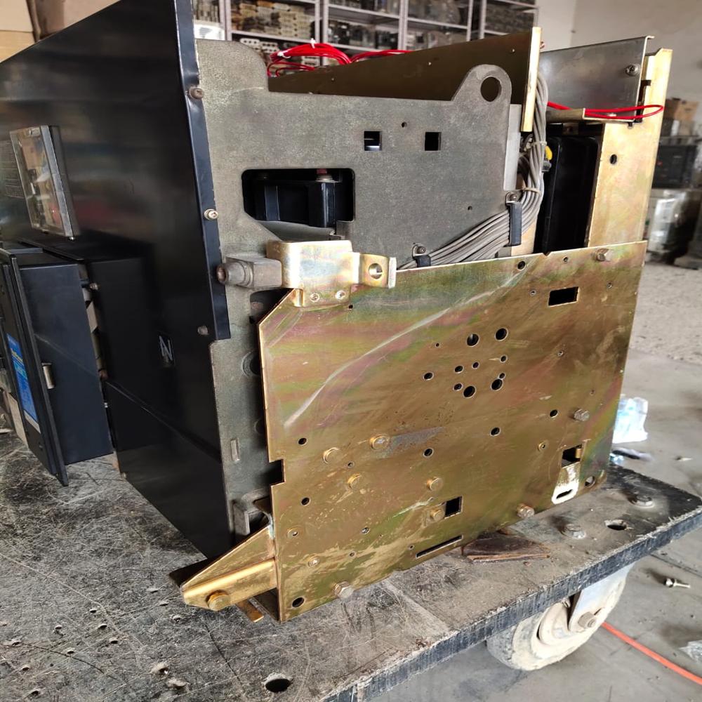 Air Circuit Breaker(ACB) Terasaki Japan AT32 Amp 3200