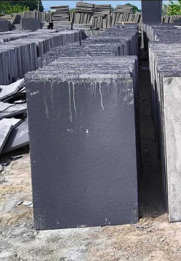 Black Stone  For Outdoor N Parking - Thickness: 50 Millimeter (Mm)