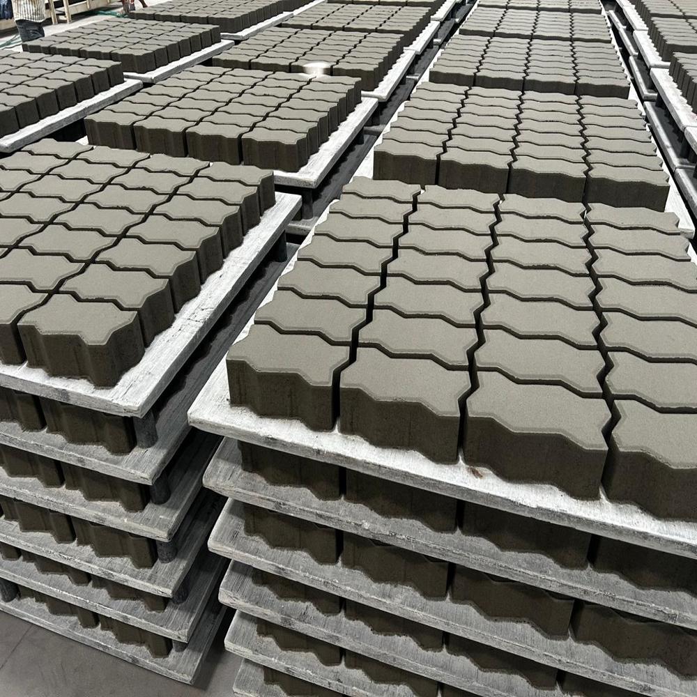 Concrete Paver Block - Shape: Zig- Zag