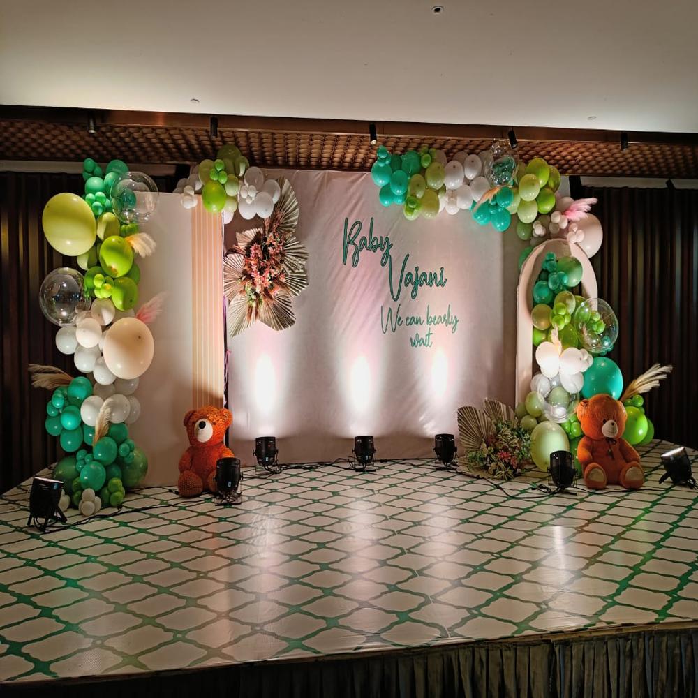 Elegant Baby Shower Decoration with Photobooth