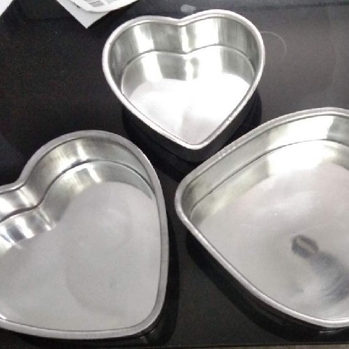 Aluminium Heart Cake Mould 3pc Set