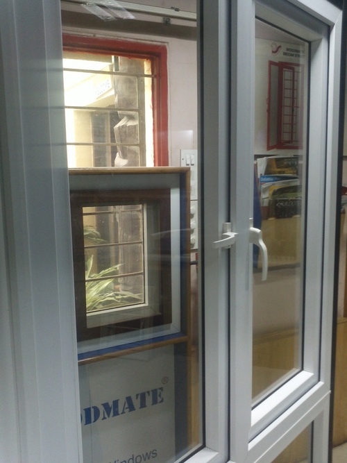 UPVC कैसमेंट खिड़कियाँ