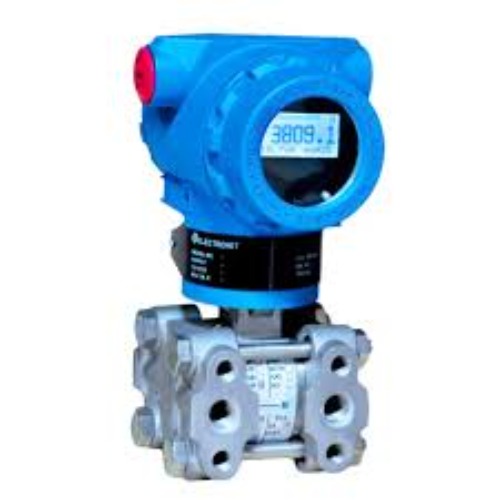 Industrial Differential Pressure Transmitter - Color: Silver