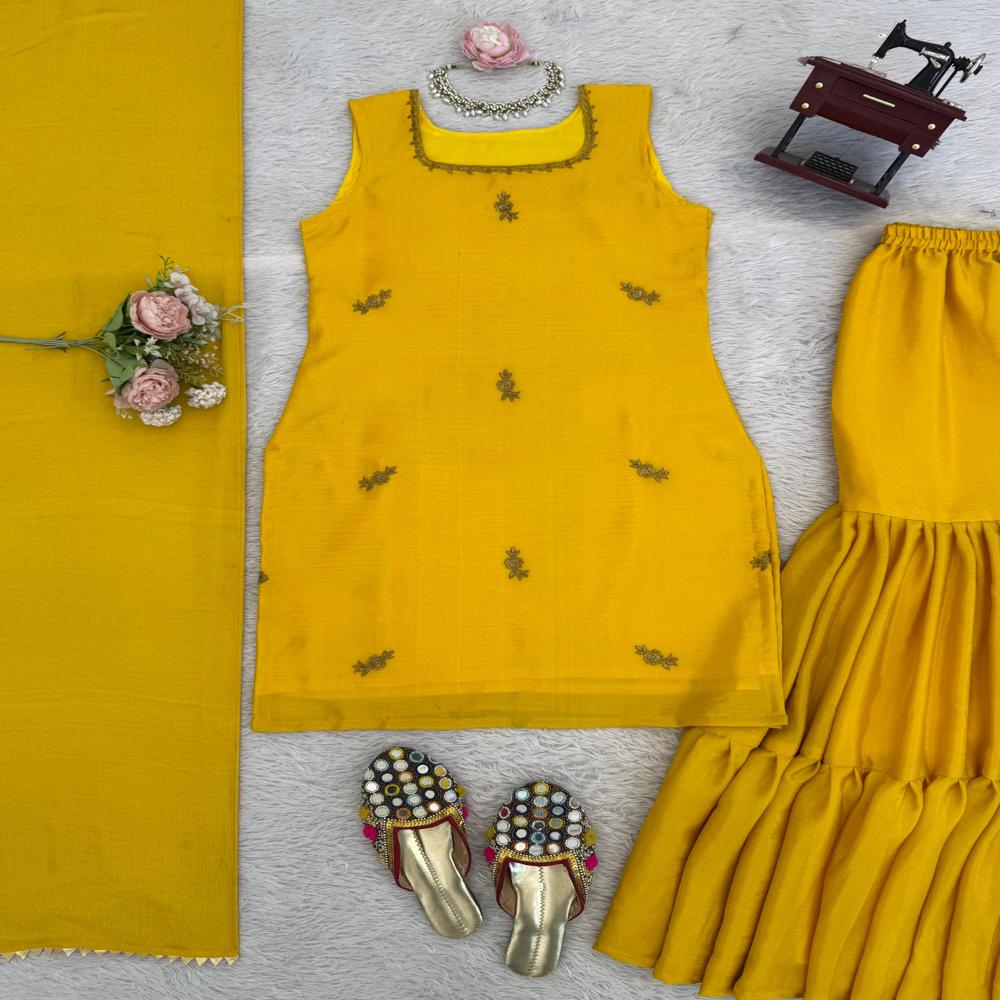 Beautiful Floral Casual Kurti