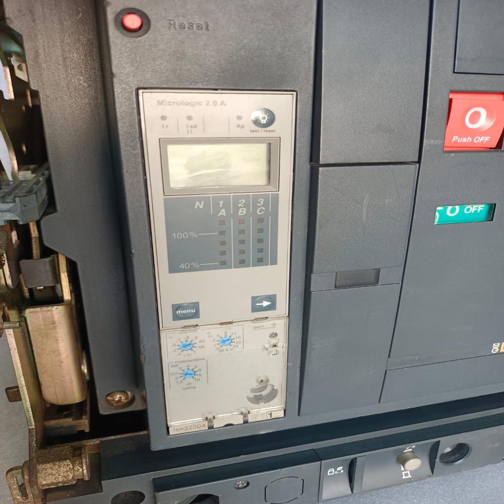 Air Circuit Breaker(ACB) NW32H1 Schneider