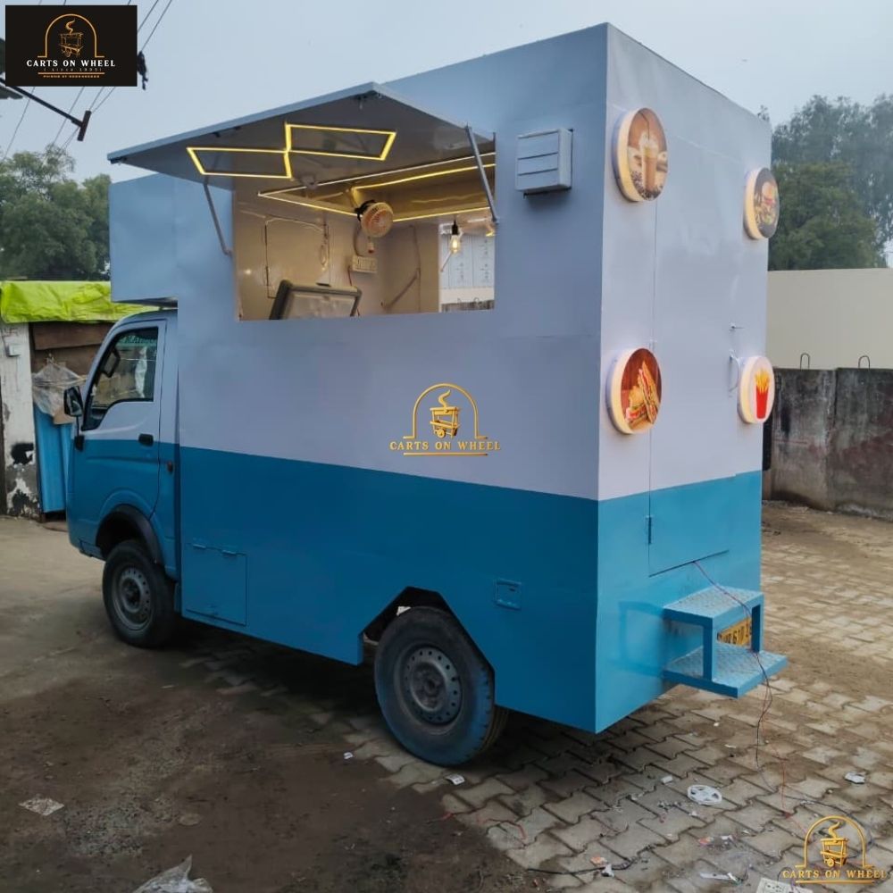 RR Hunger Hub food van by cartsonwheel