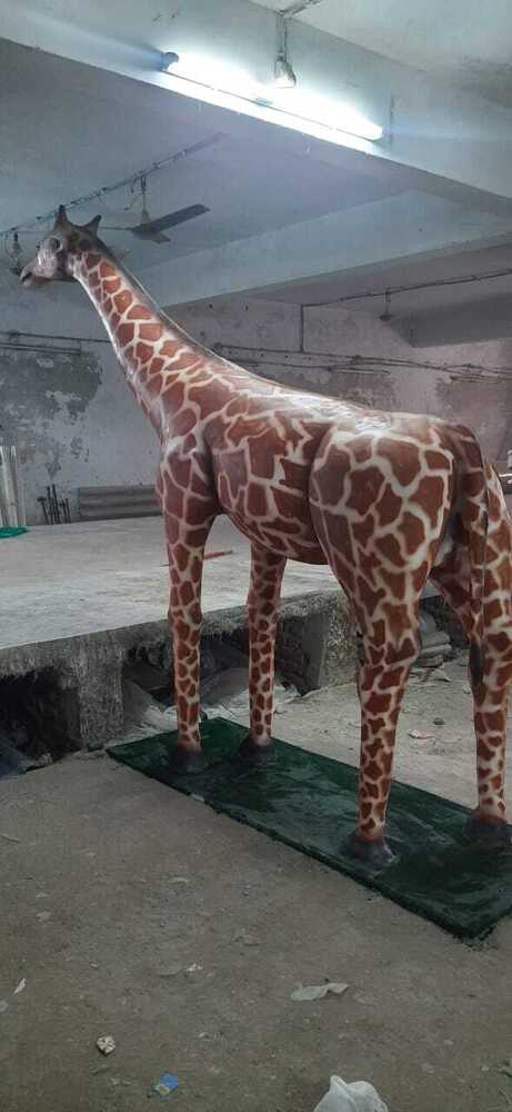 FRP Giraffe Statue
