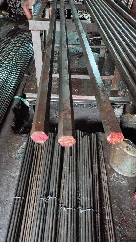 EN 19 Bright Hex Bar