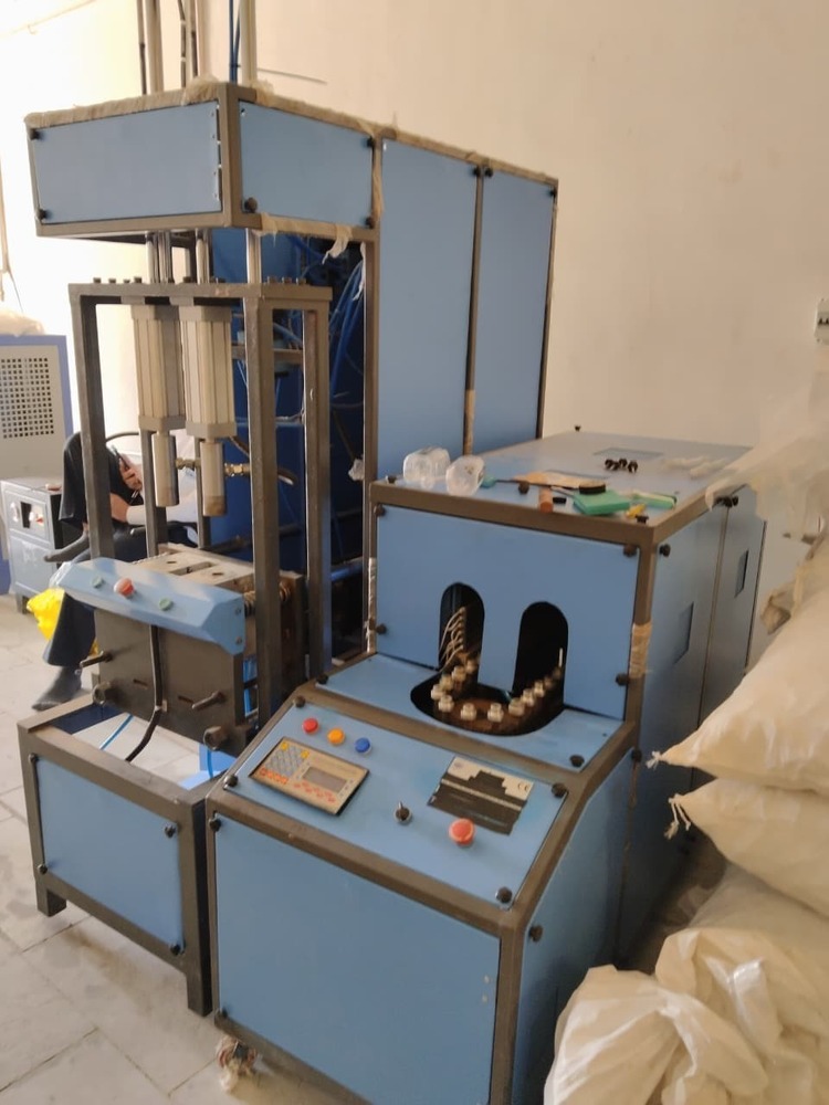 PET Blow Moulding Machine