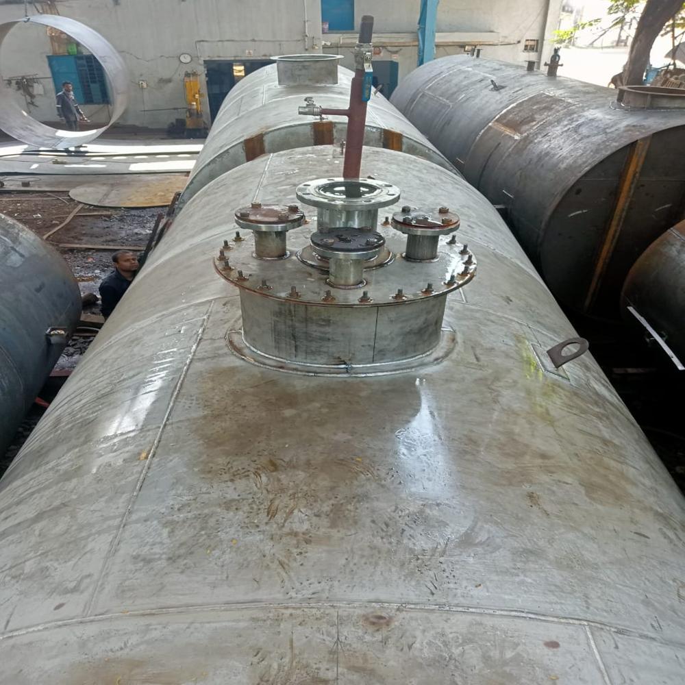 Ss 304 Storage Tank - Capacity: 20 Kiloliter/day