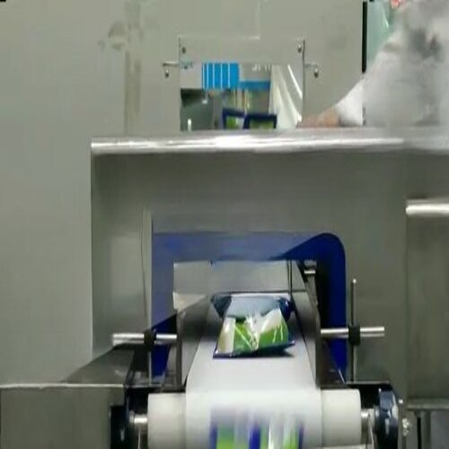 FERROUS AND NON-FERROUS METAL DETECTOR