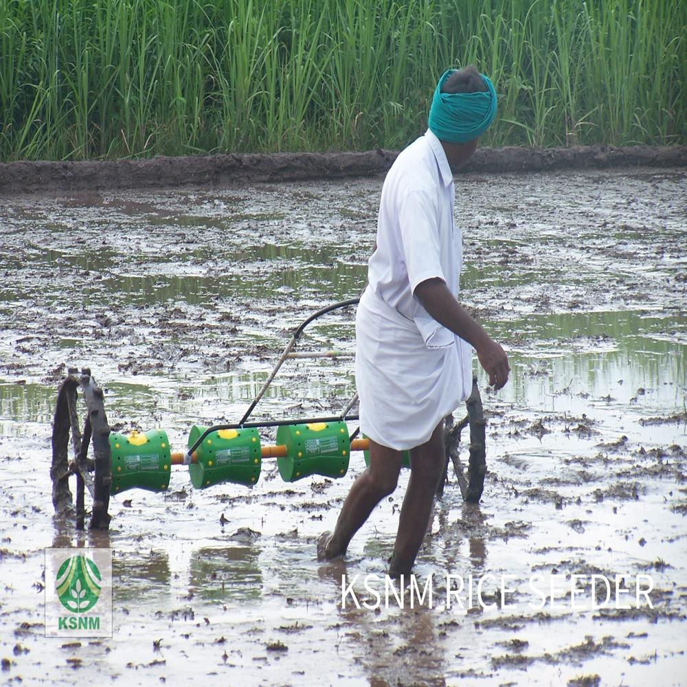 Plastic 4 Drum Seeder