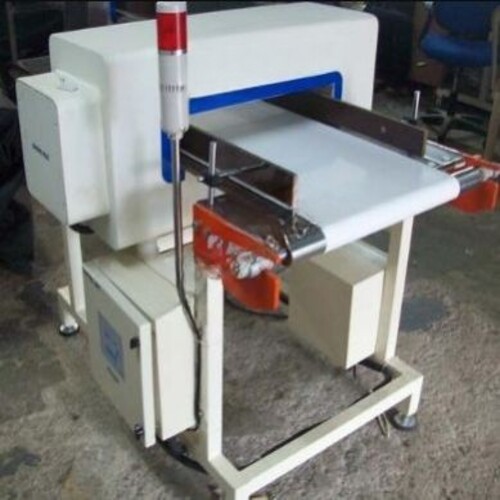 TUNNEL TYPE METAL DETECTOR