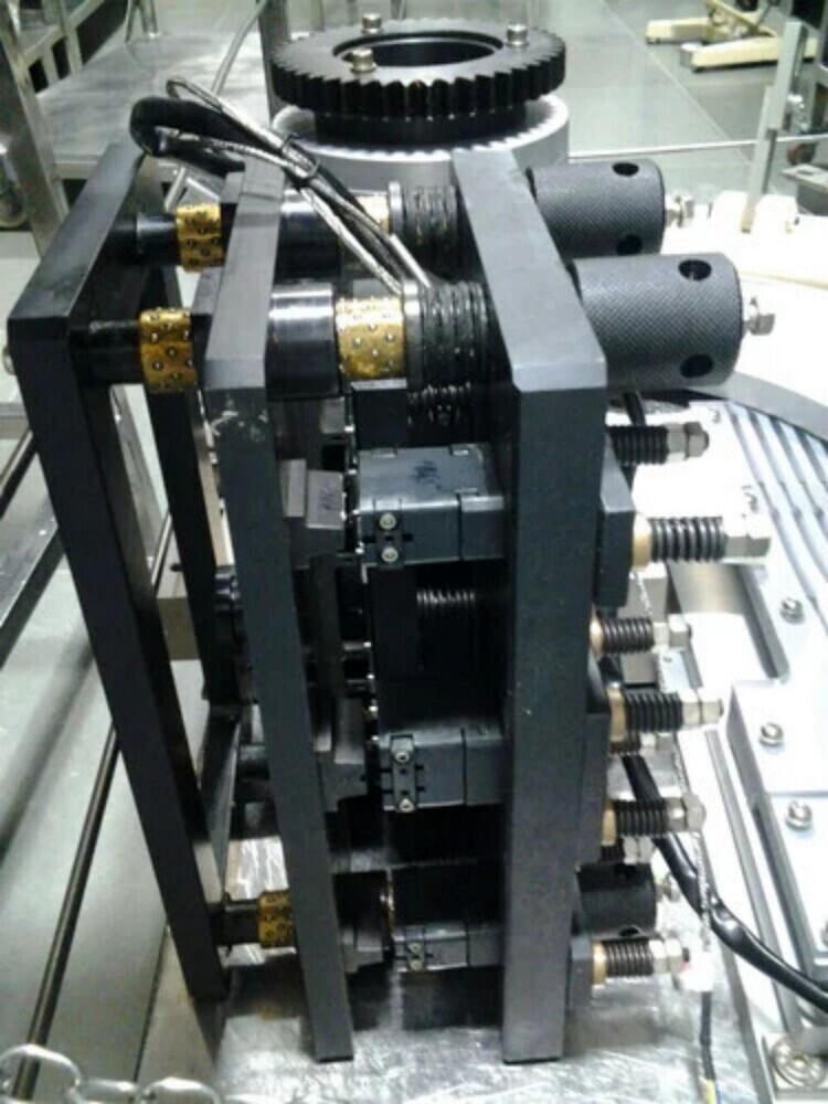 Bqs Perforation With Embossing Tools - Capacity: Up To 1200 Sheets Per Hour (Varies As Per Design)
