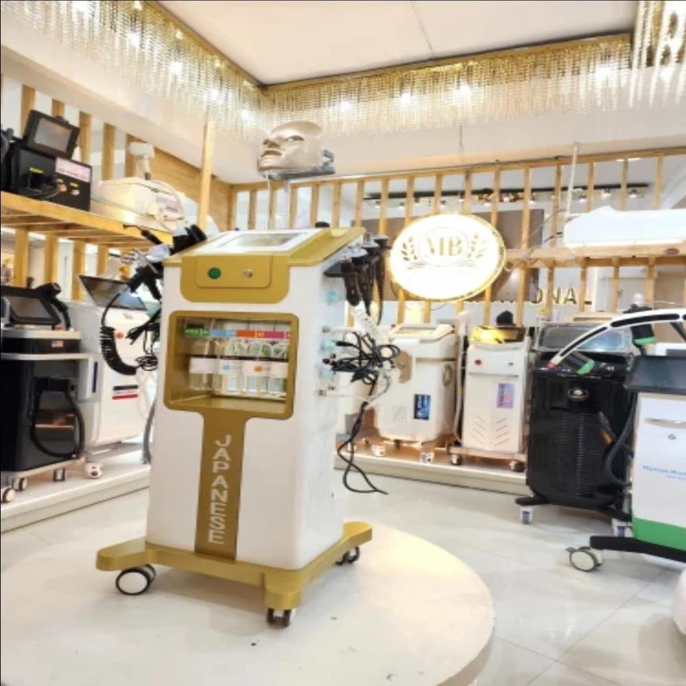 14 in 1 Hydra Facial Machine