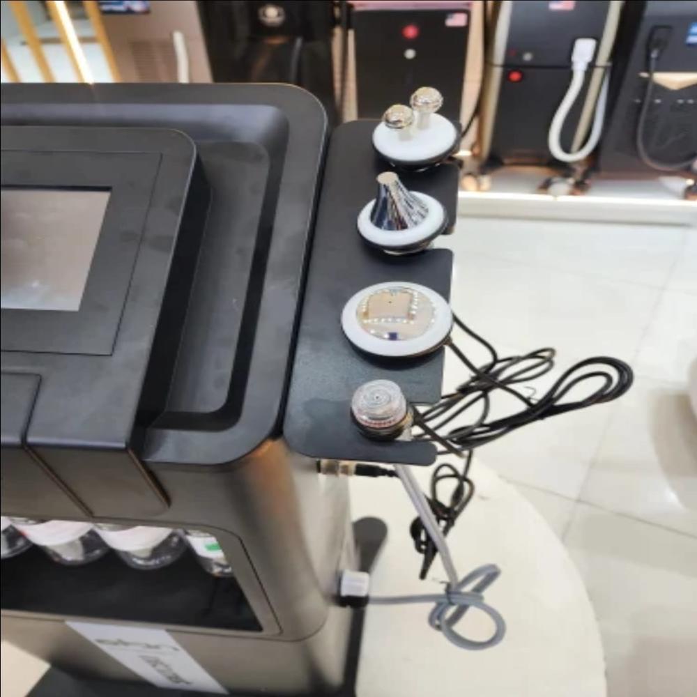 10 In 1 Hydra Facial Machine - Material: Metal