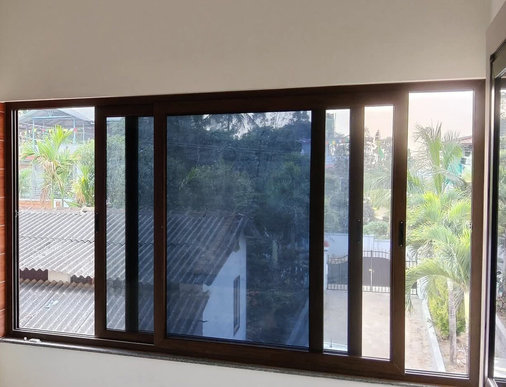 Upvc 3 ट्रैक रंगीन खिड़की