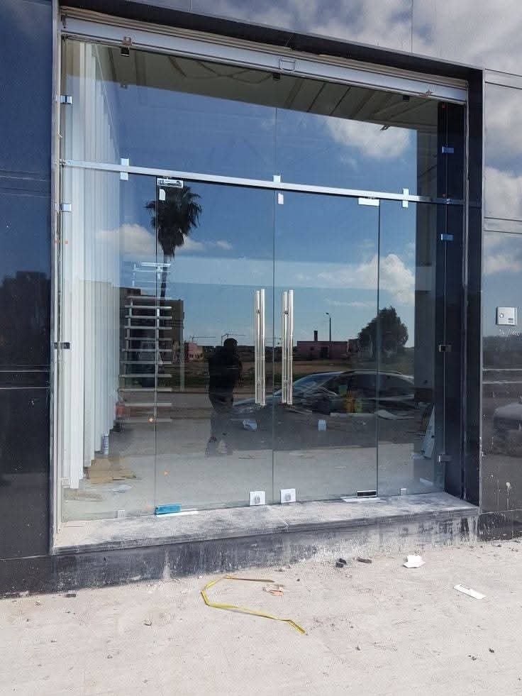 12mm Fixed Toughened Glass Door