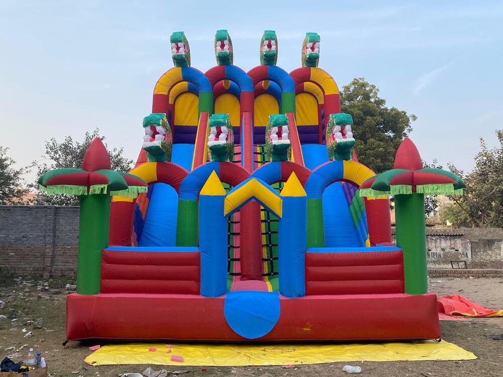 Jumping Castles - Color: Multicolor