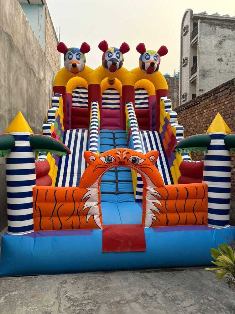 Inflatable Jumping Bouncing Castles - Color: Multi-color (Red